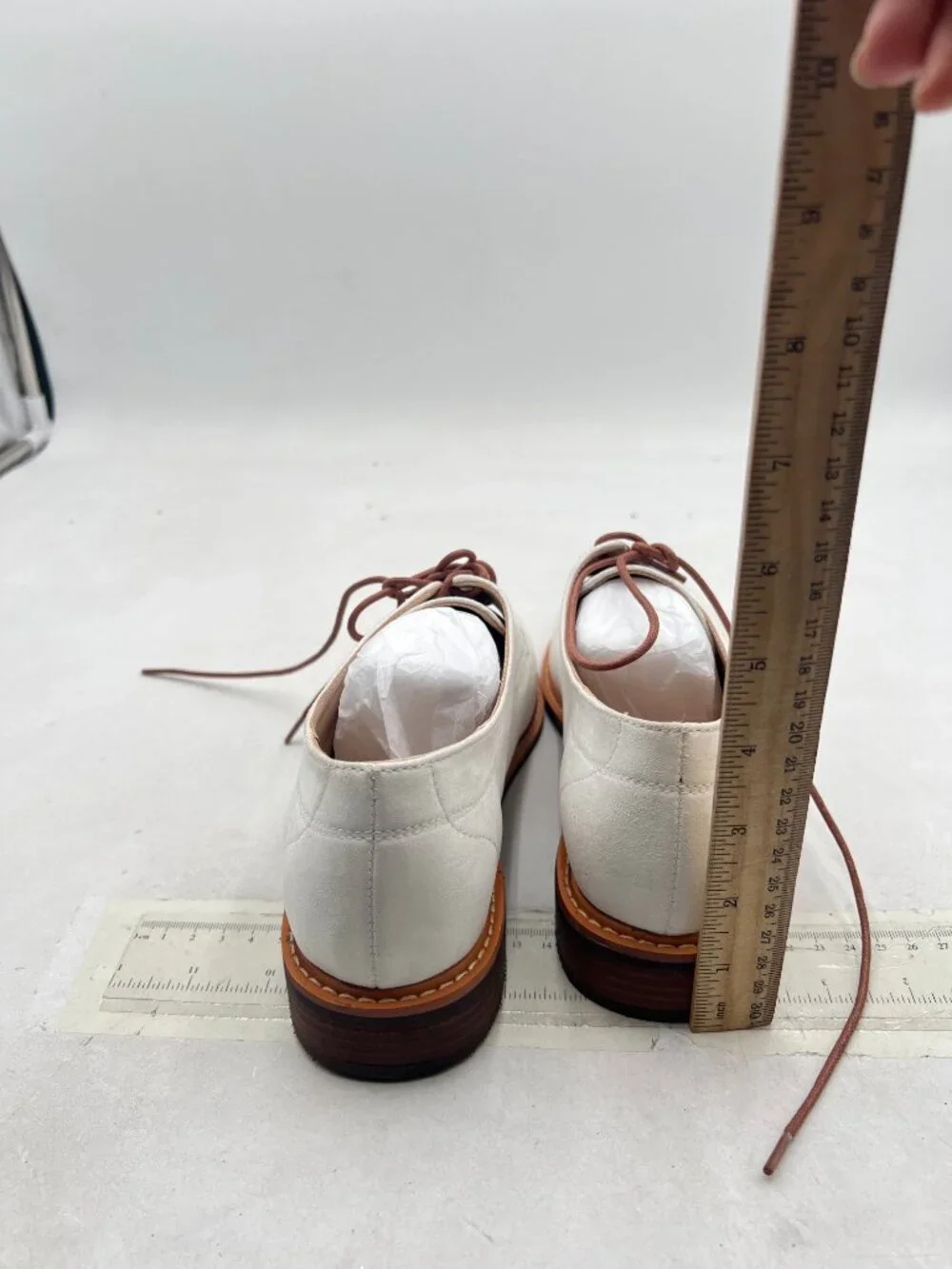 White Men's Oxford Dress Shoes Round Closed Toe Lace-up Low Stacked Heel Wingtip